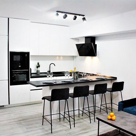 White Vibe Apartment Cluj-Napoca Ngoại thất bức ảnh