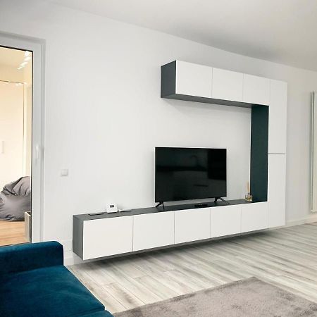 White Vibe Apartment Cluj-Napoca Ngoại thất bức ảnh