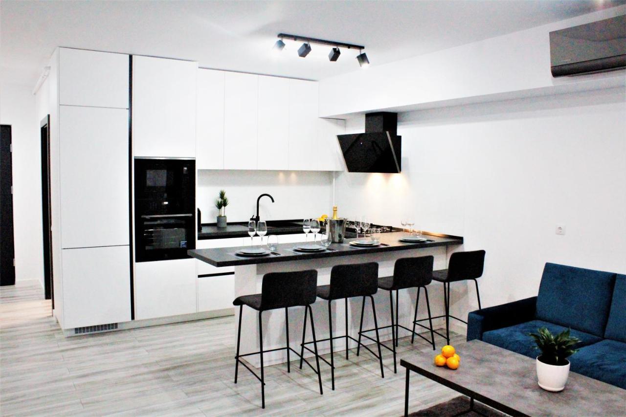 White Vibe Apartment Cluj-Napoca Ngoại thất bức ảnh